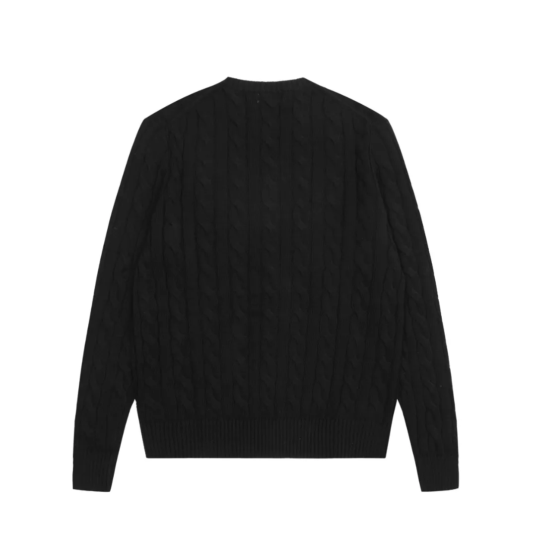 🅿️220 "Top quality" Style number: DS012# [Ralph Lauren round neck solid color pony embroidered logo twist knitted sweater] ✅Ralph Lauren classic basic versatile knitted pullover round neck sweater for men and women ✅Main supplier platform live broadcast Wholesale entity Replacement when out of stock No removal from shelves ✅ZP quality 1:1 version Scan the code to enter the GF website Counter quality ✅Detailed quality The only one in Guangzhou Imported quality cotton yarn, focusing on high-end, cost-effective, good quality needless to say ✅The version is restored to the original order, the maximum size can be worn up to 190 pounds, loose, comfortable and stress-free ✅The upper body is simple and easy to match, ootd must-have style, good-looking clothes are never picky, a must-have in couples' wardrobes, recommended. Size: S-XL Color: Black, off-white, gray, navy, khaki, pink, coffee, red